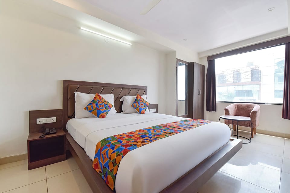 Premium Room | Egyptian cotton sheets, premium bedding, in-room safe, free WiFi