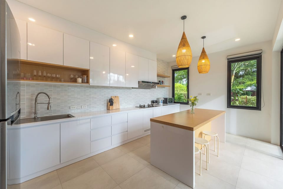 Basic Villa, Patio, Garden View | Private kitchen