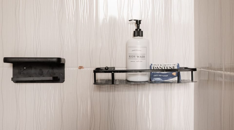 Deluxe Apartment, Hill View | Bathroom | Free toiletries, bidet, towels, soap