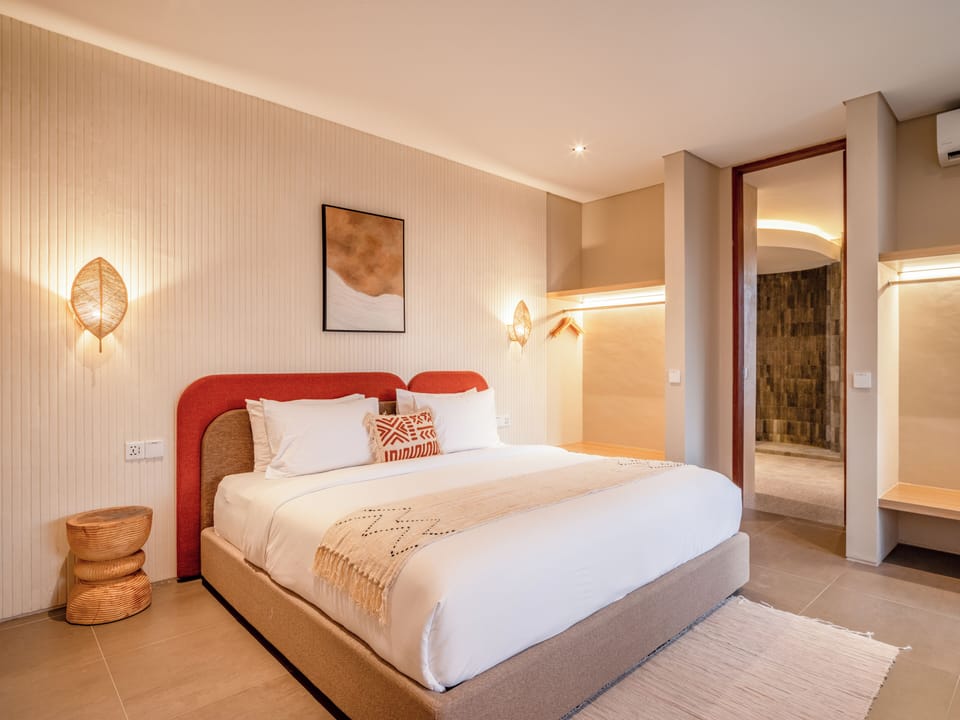 Luxury Villa, 3 Bedrooms | In-room safe, desk, laptop workspace, iron/ironing board