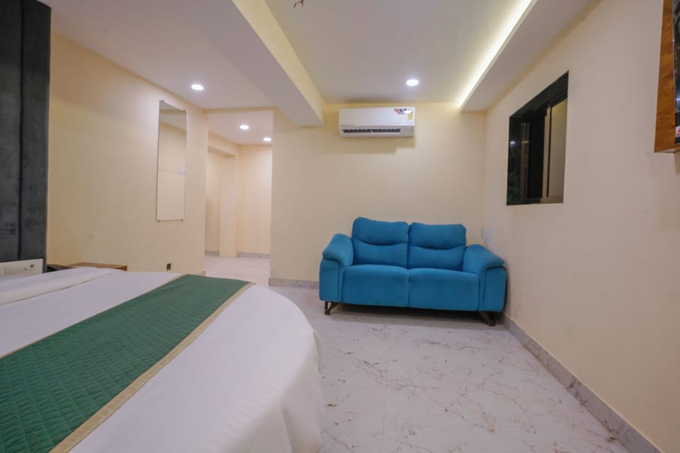 Suite | City view
