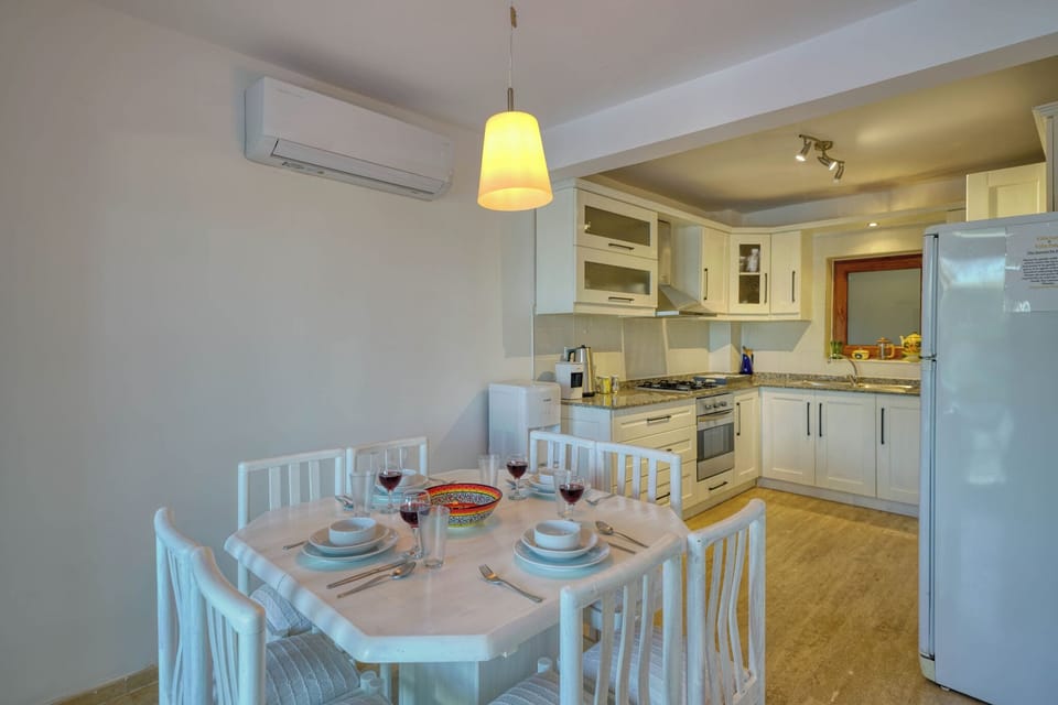 Villa, Balcony, Sea View | Private kitchen