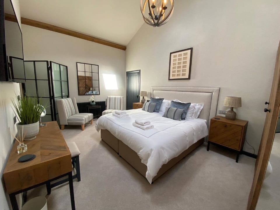 Superior Double or Twin Room | Soundproofing, iron/ironing board, free rollaway beds, free WiFi