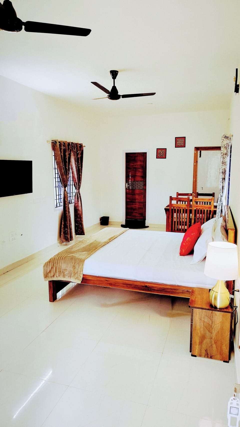 Premium Suite, Balcony, Mountain View | Soundproofing, free WiFi