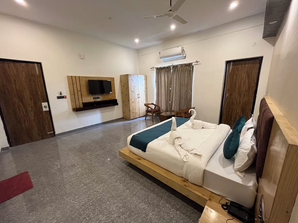 Standard Double Room, Balcony, Mountain View | Free WiFi