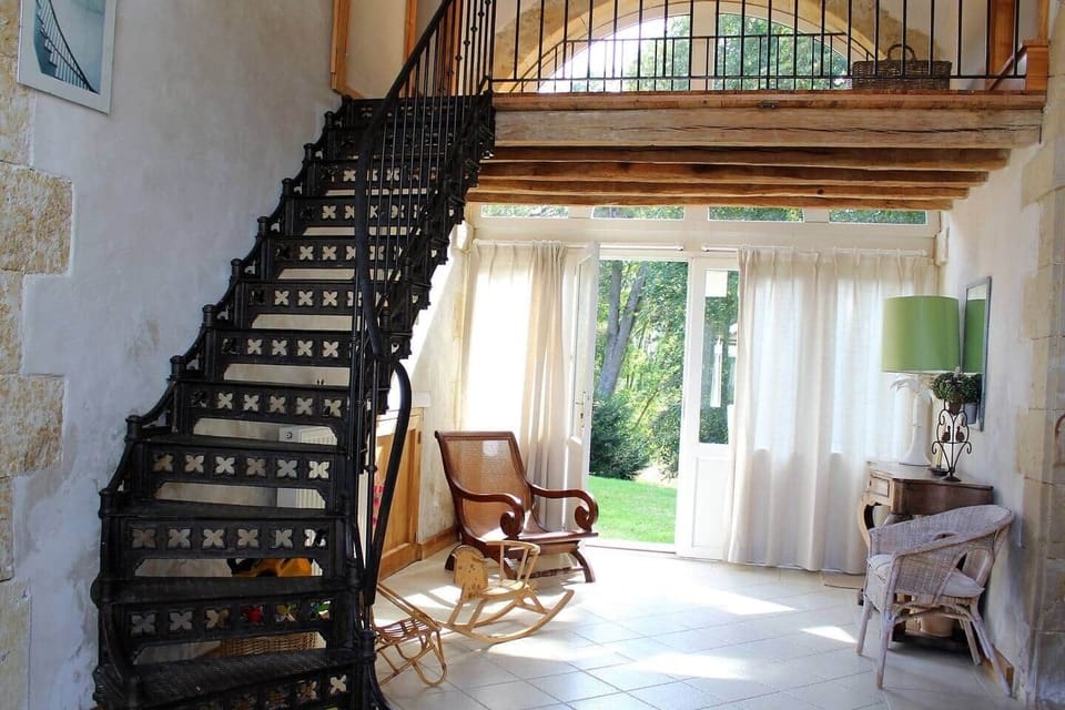 Reception room, Stables, Domaine du Château de Beaulieu, Gers