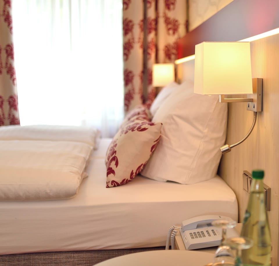 Superior Double Room | In-room safe, desk, free cribs/infant beds, rollaway beds