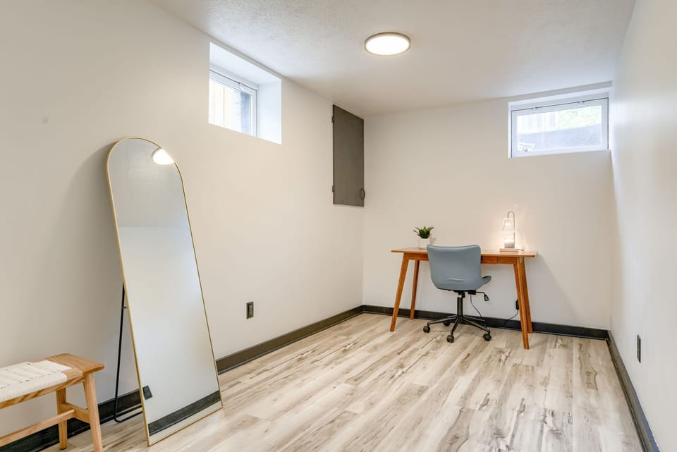 Dedicated workspace for bedroom 2