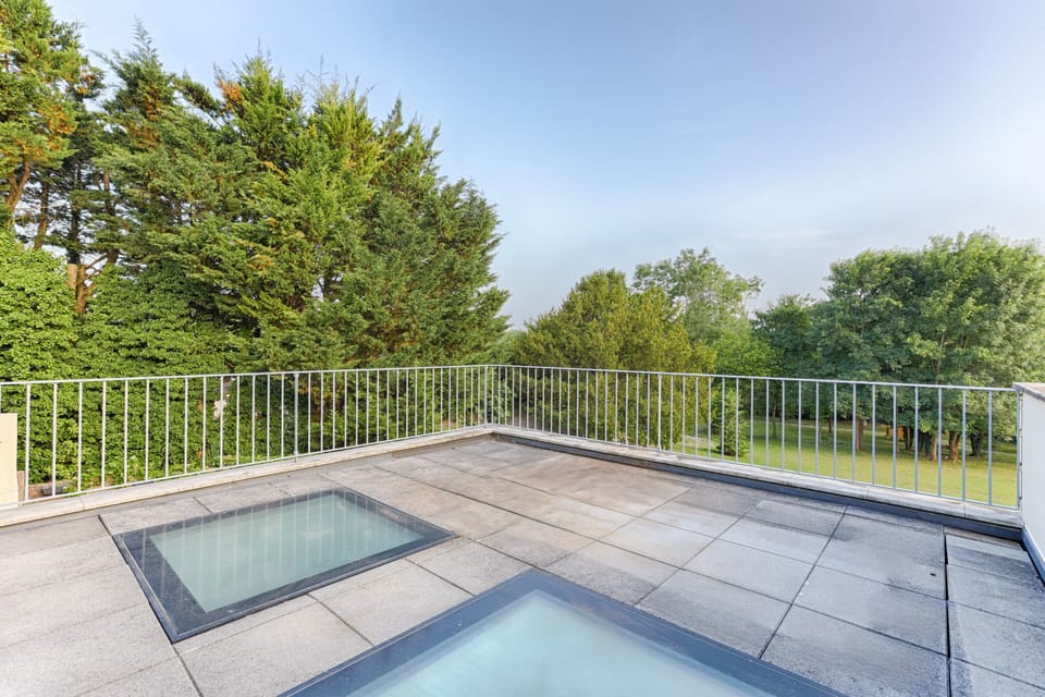 Classic Villa, Balcony, Garden View | Terrace/patio