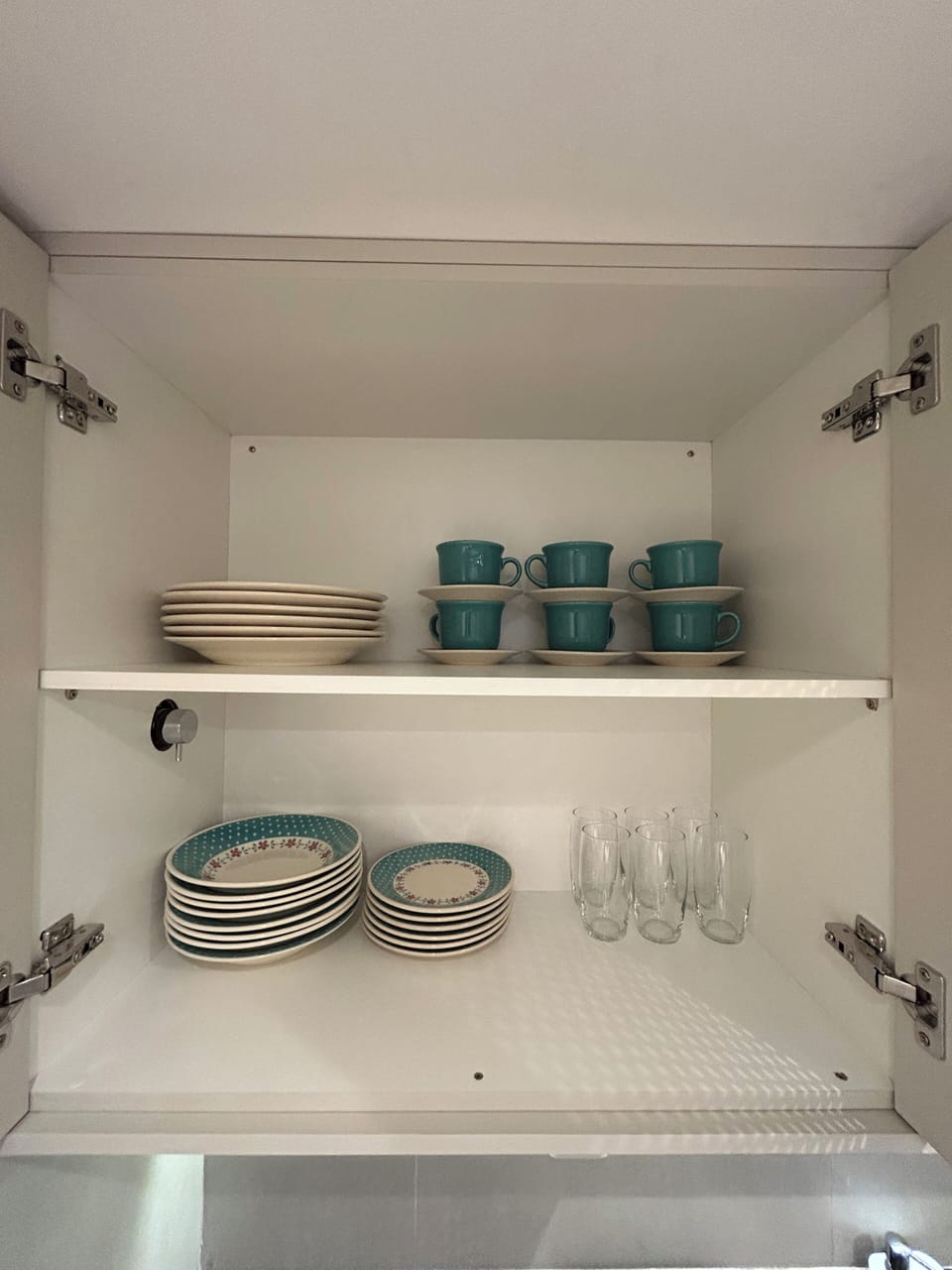 Apartment | Private kitchen | Fridge, microwave, stovetop, cookware/dishes/utensils
