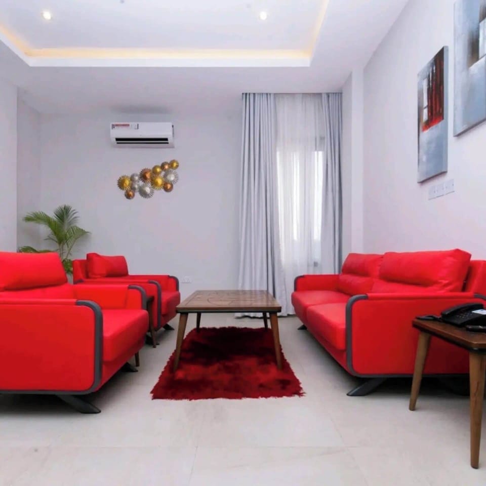 Junior Room, Balcony, City View | Living area