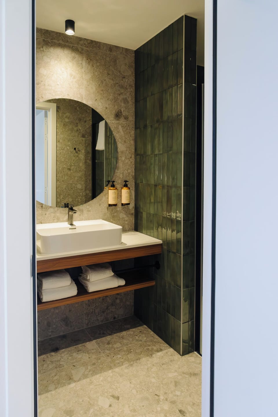 Door9 Hotel in Flanders
