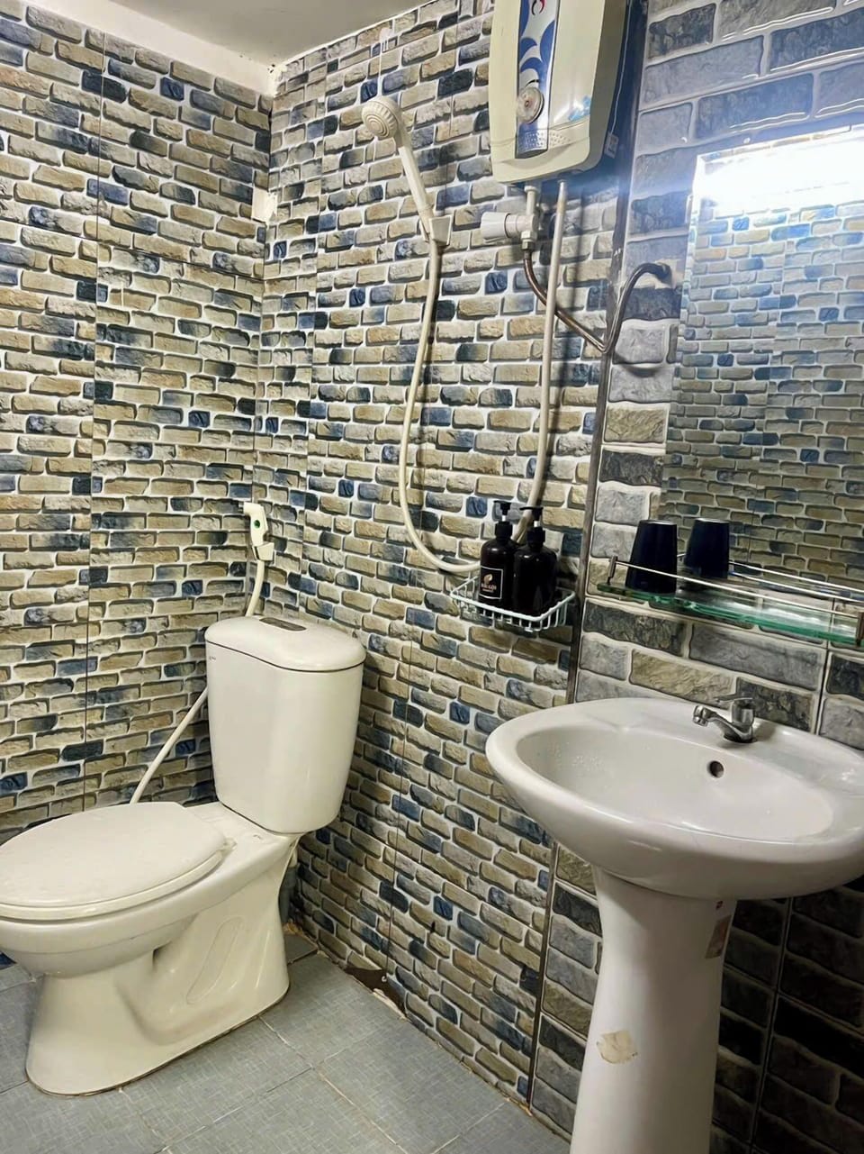 Standard Room | Bathroom | Slippers, bidet, towels, soap
