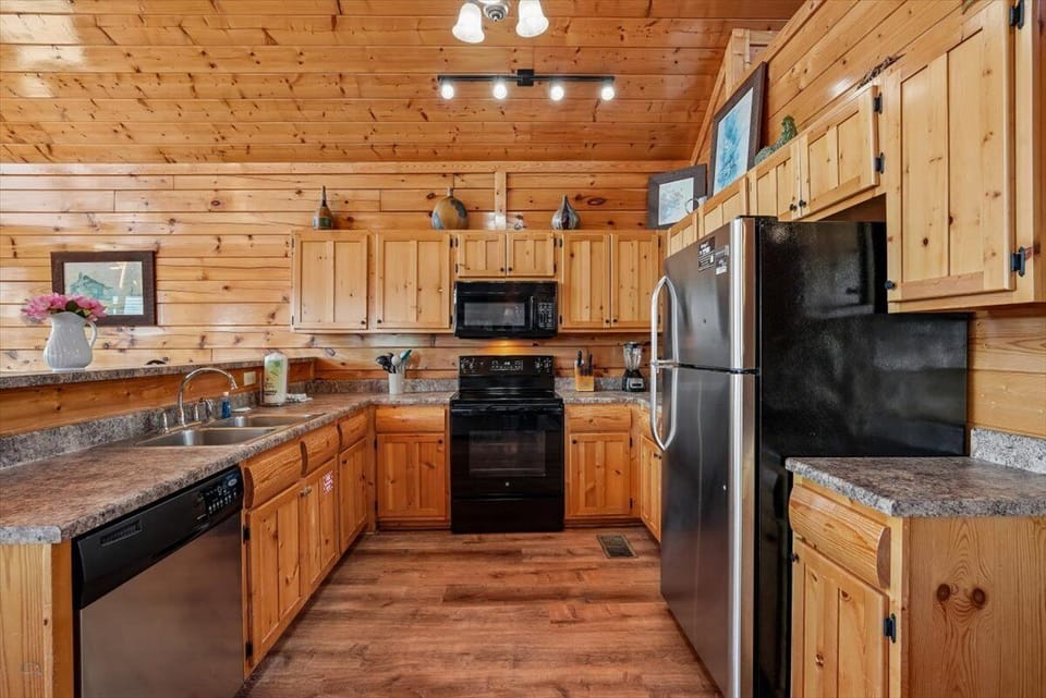 18-Kitchen