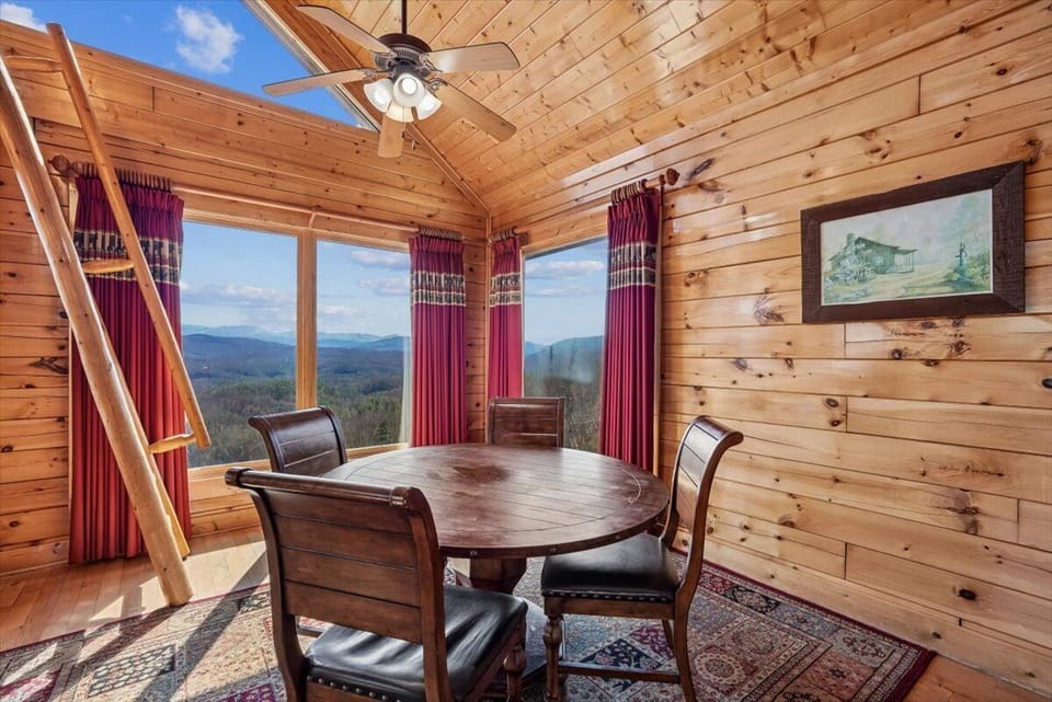 14-Dining Room