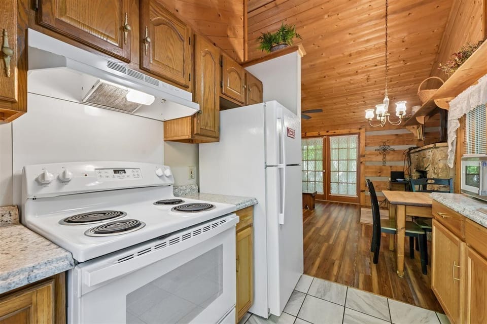 13-Kitchen
