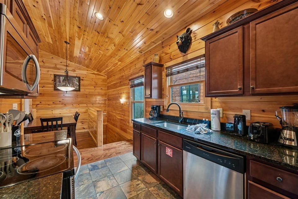 06-Kitchen