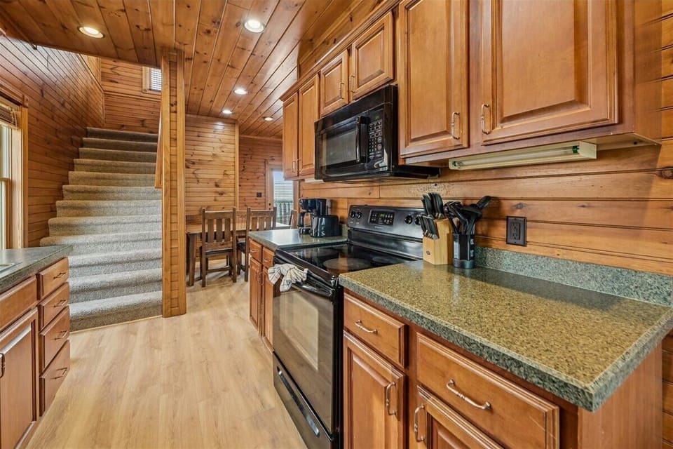 14-Kitchen