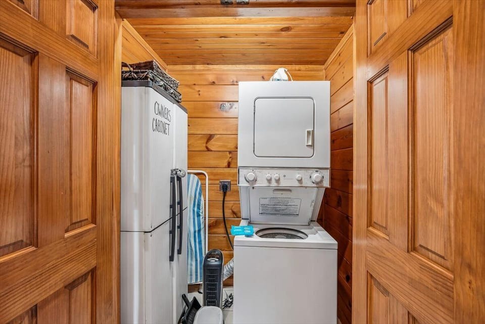 28-Laundry