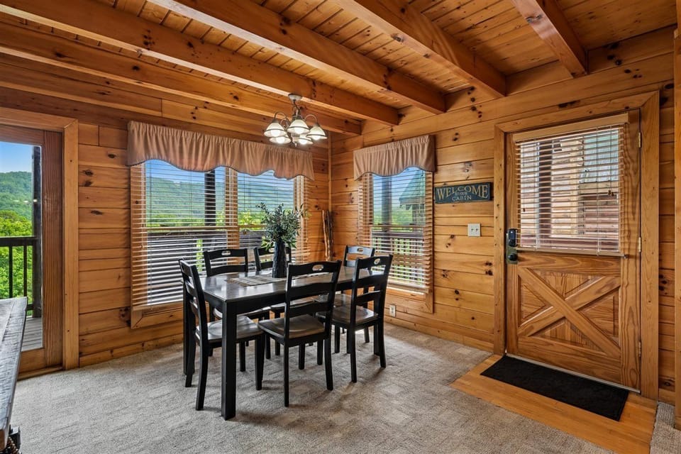 08-Dining Area