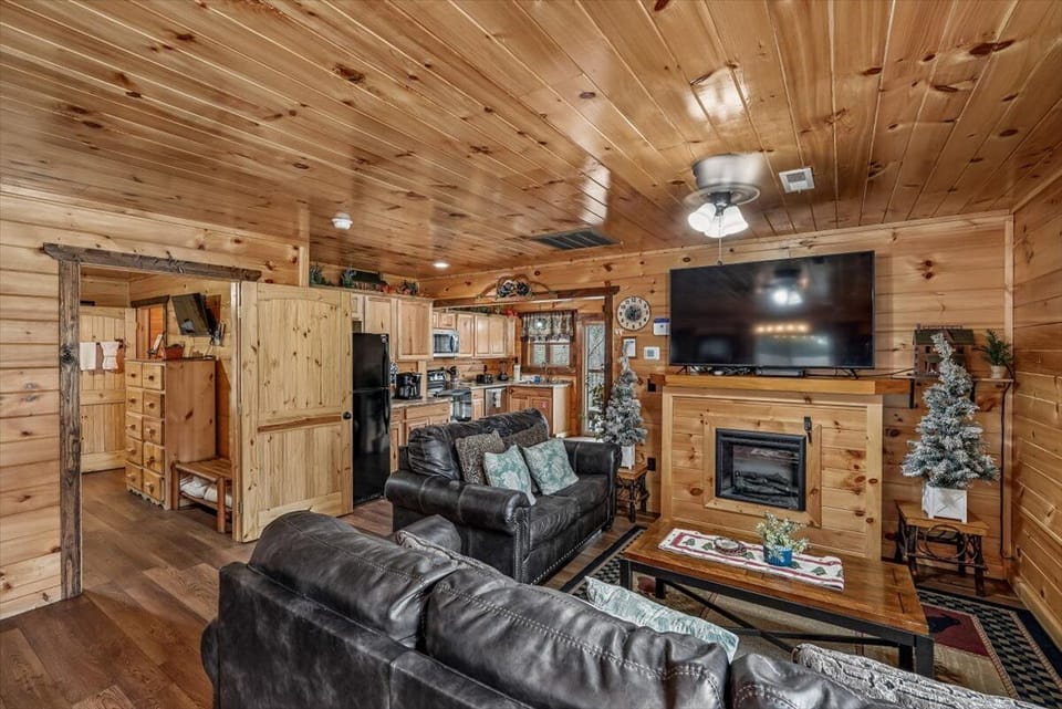 13-Living Room