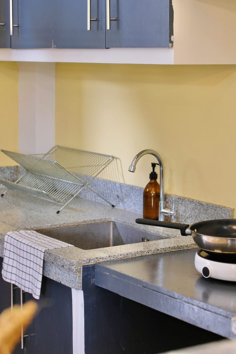 Apartment, 2 Bedrooms | Private kitchen