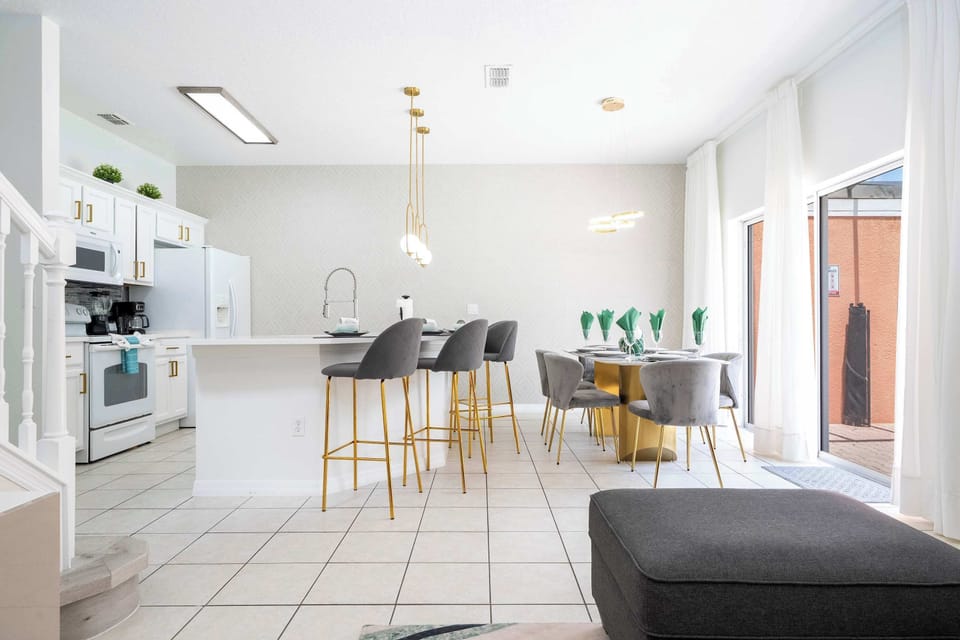 Premium Townhome | Private kitchen