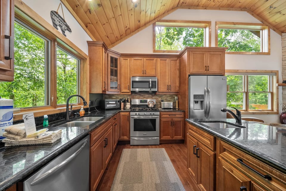 Spacious Kitchen has Granite Countertops and Stainless Steel Appliances