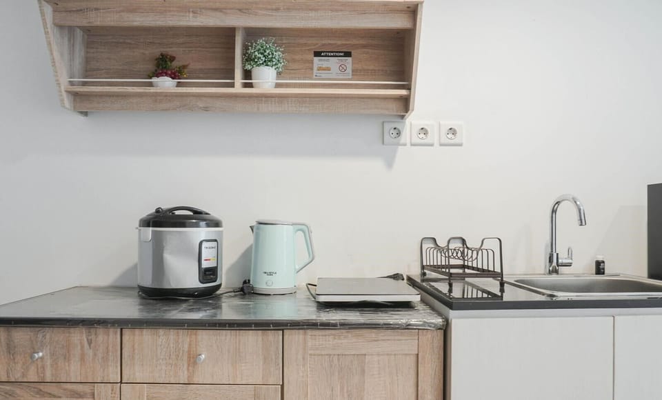 Standard Studio | Private kitchen | Cookware/dishes/utensils