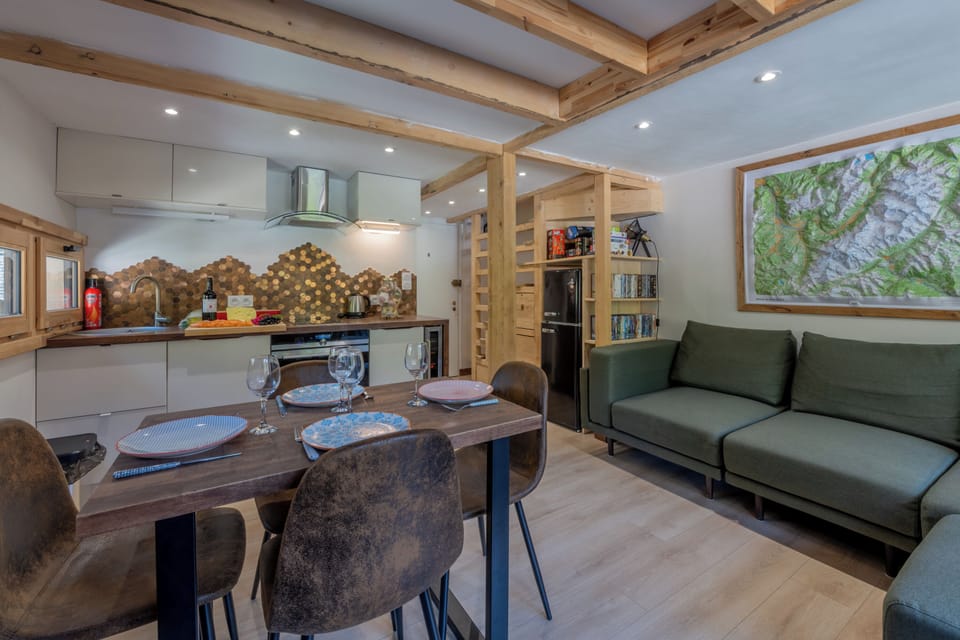 Kitchen and dining area