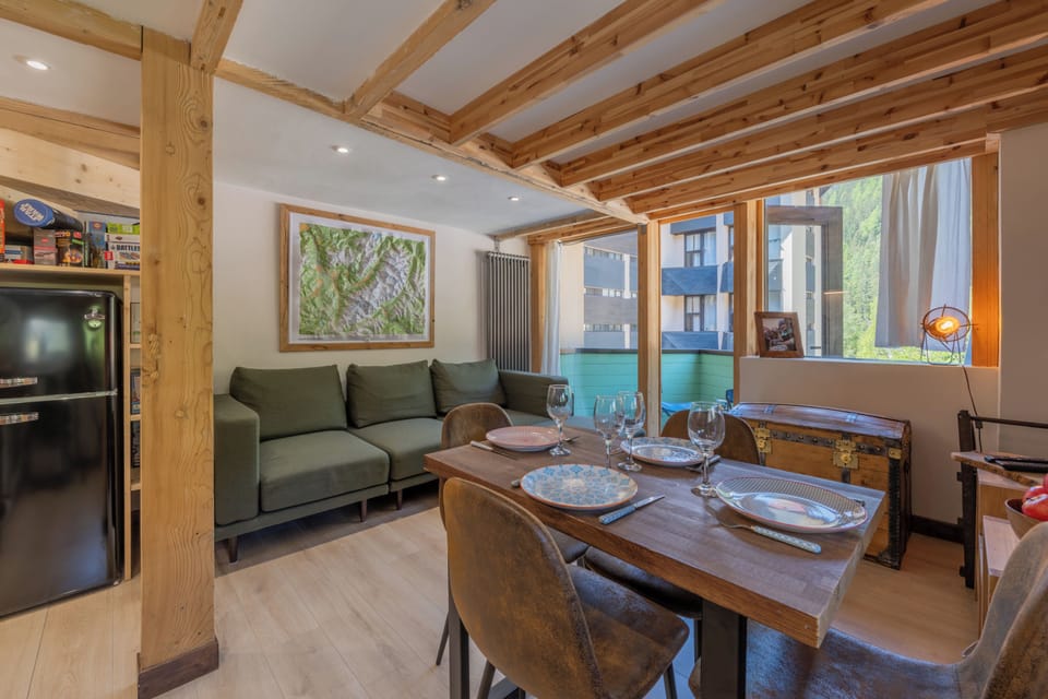 Living and dining room