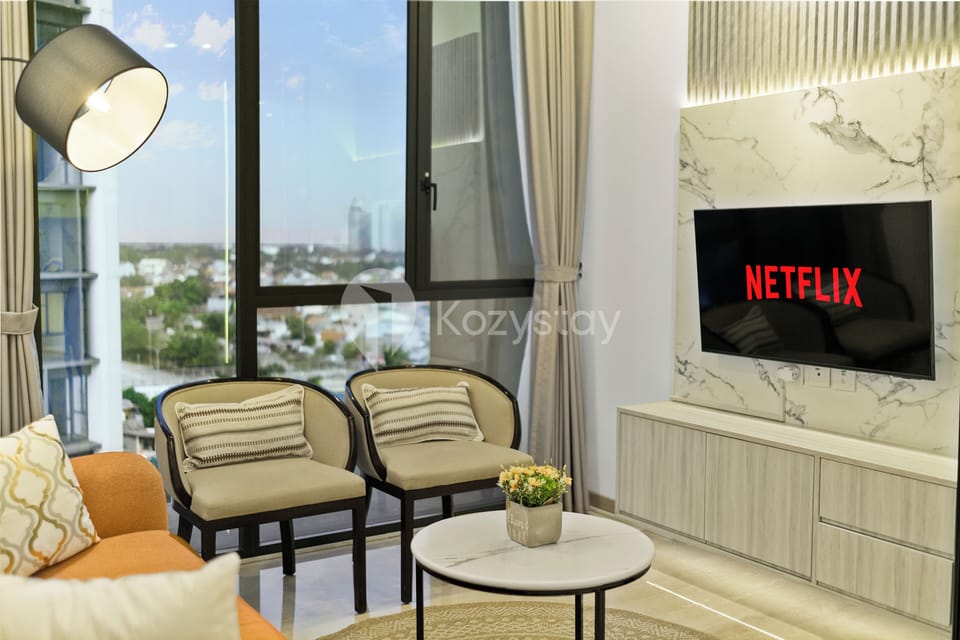 Apartment, 2 Bedrooms, City View | Living area | Flat-screen TV