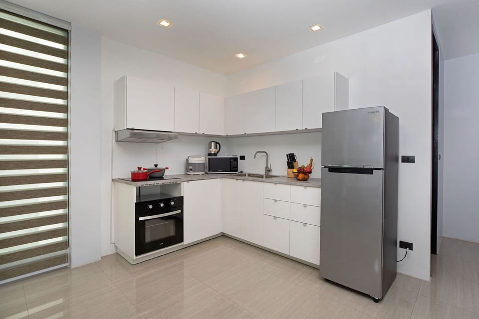Family Villa, 4 Bedrooms, Private Pool, Pool View | Private kitchen | Electric kettle