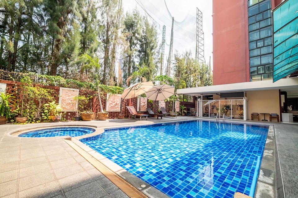 Holiday Home Swimming Pool