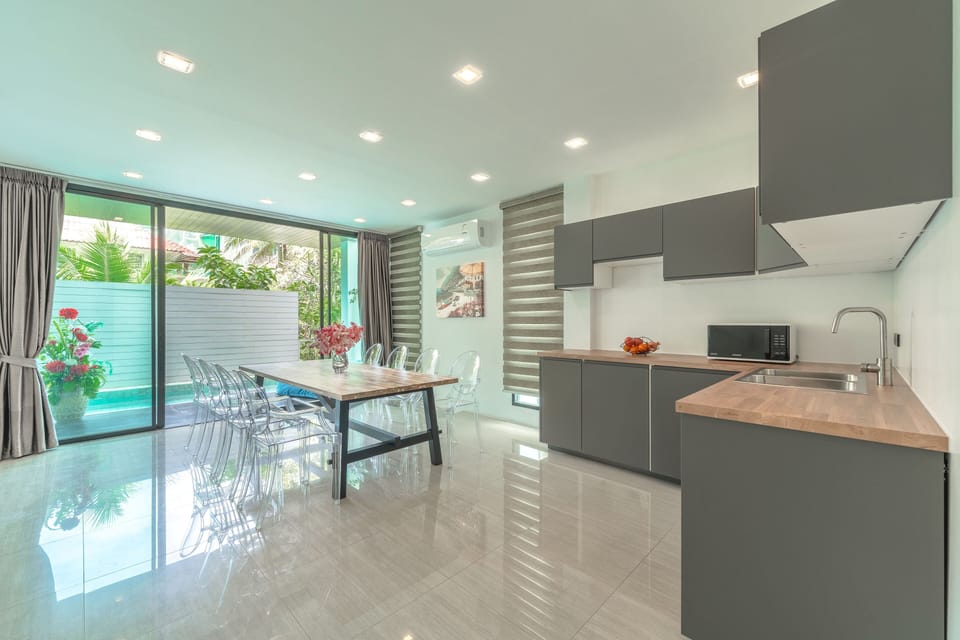 Exclusive Villa, 4 Bedrooms, Private Pool, Pool View | Private kitchen | Electric kettle, toaster