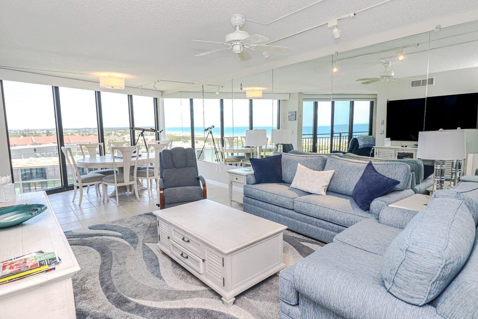St. Augustine Beach Rentals Living Room