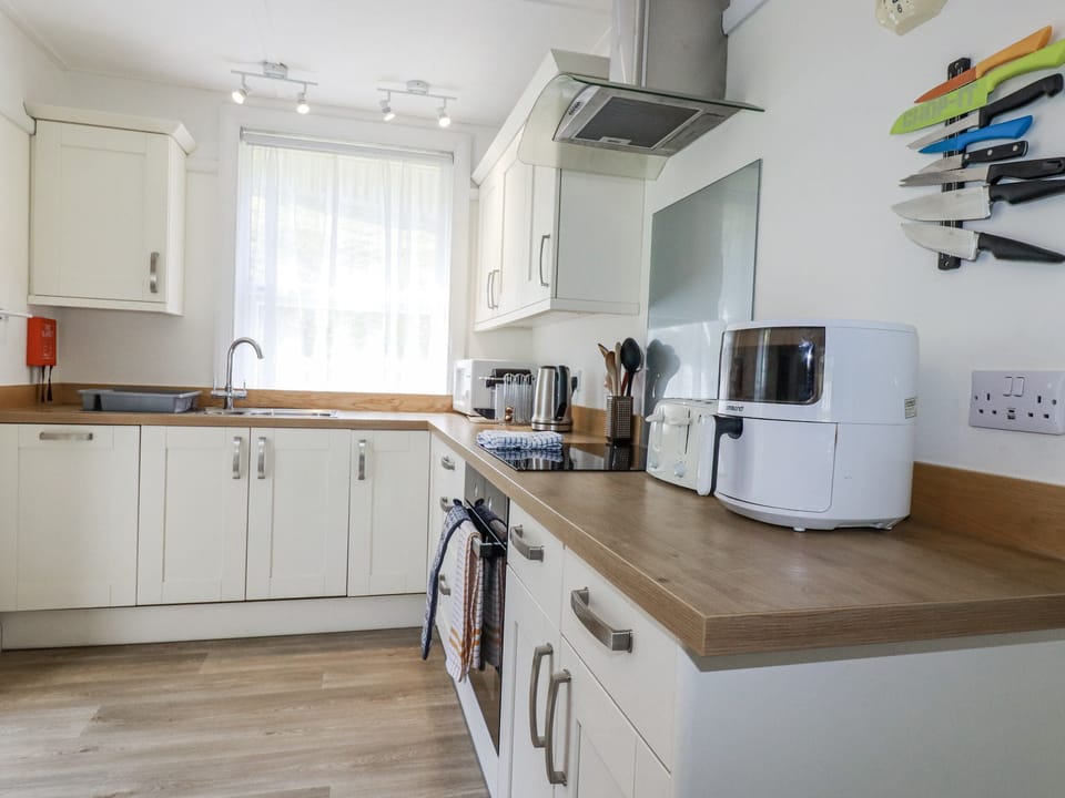 Fridge, microwave, dishwasher, toaster