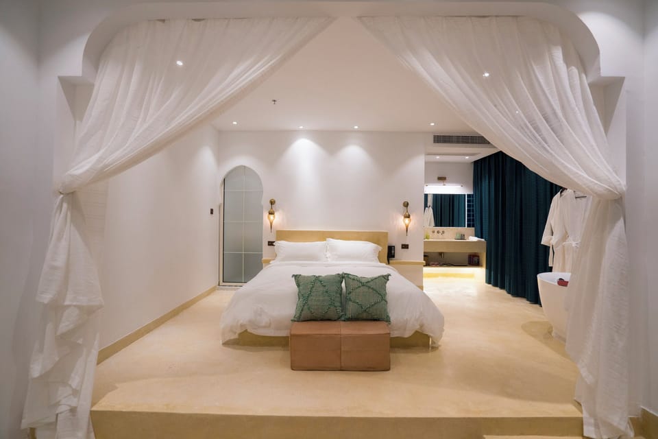 Deluxe Double Room, Courtyard View | Free WiFi