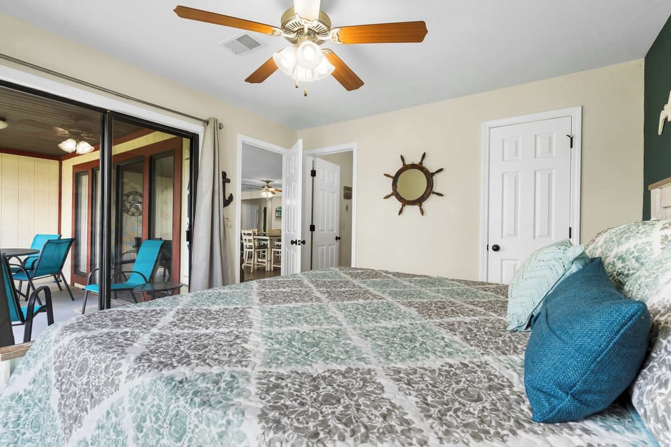 Bedroom 2 with king bed and ensuite