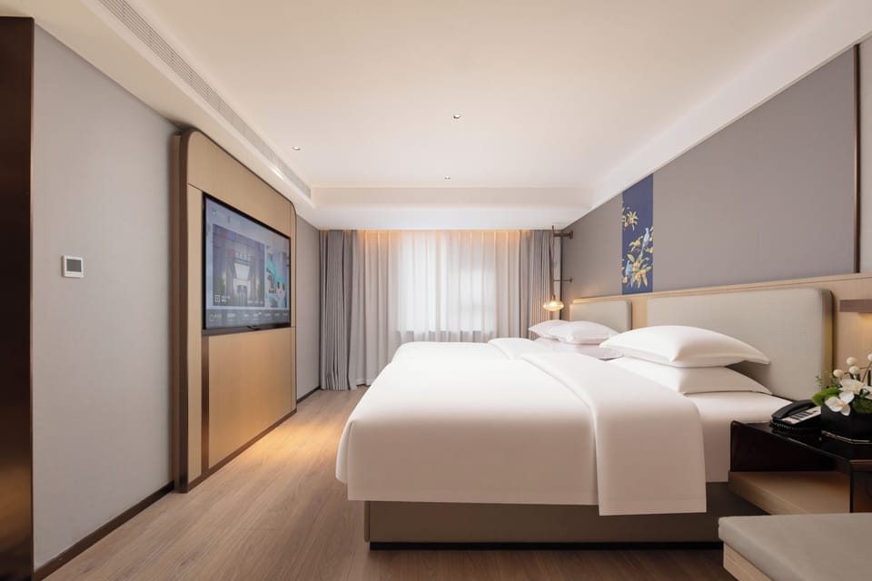 Superior Twin Room | Premium bedding, desk, blackout drapes, iron/ironing board (on request)