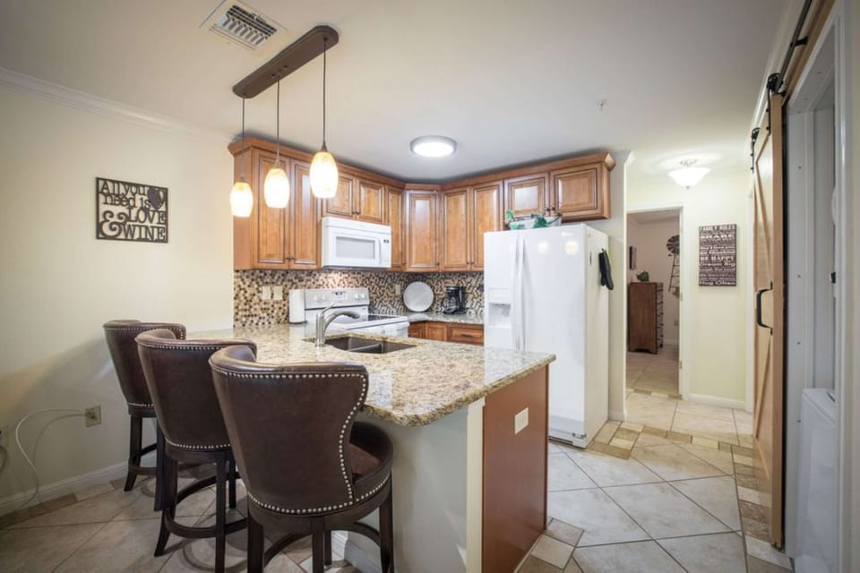 Additional counter seating