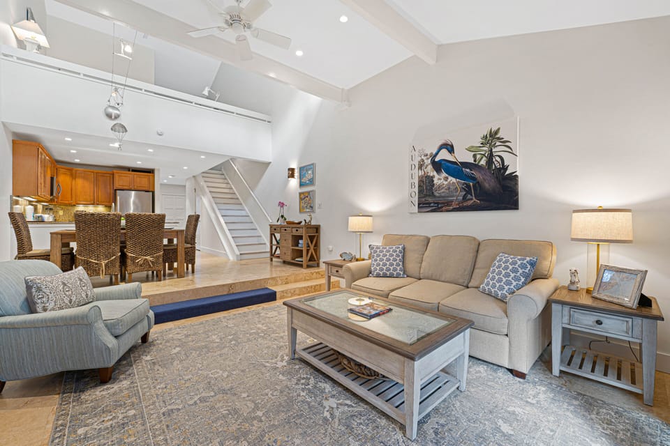 Thoughtfully furnished with comfortable seating and coastal accents, it's ideal for gathering after a day at the beach or Harbour Town.