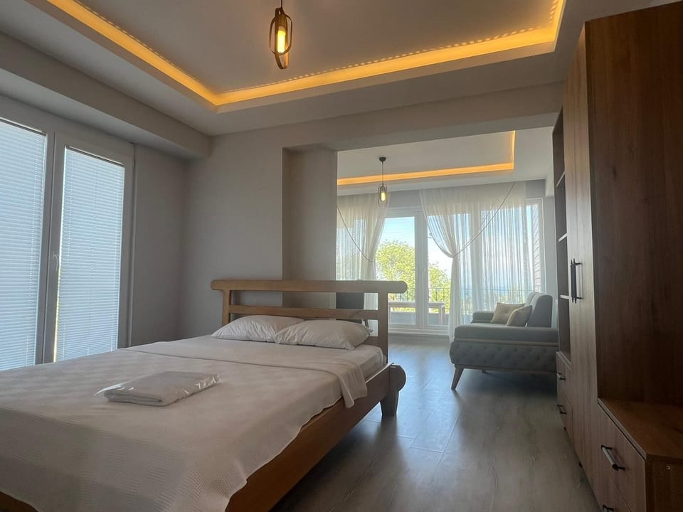 Economy Studio Suite, Sea View | Free WiFi