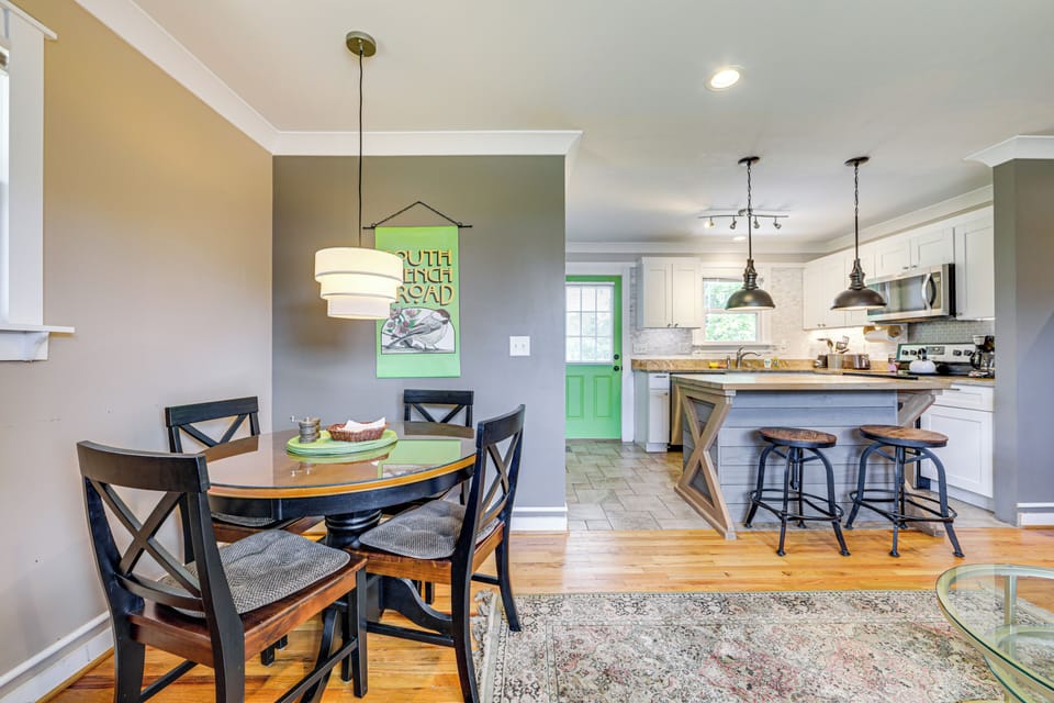 House (2 Bedrooms) | Interior