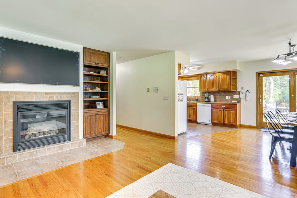 House (4 Bedrooms) | Interior