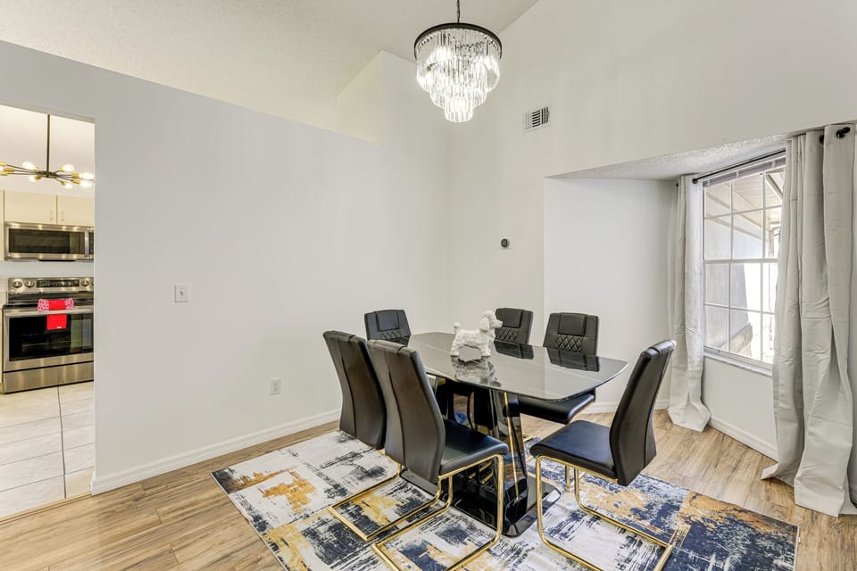 House (3 Bedrooms) | Interior