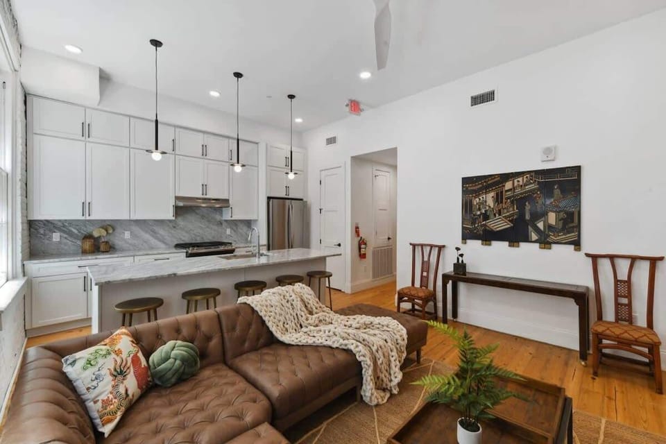 Living Room | Suite Lower Level | Central Common Area