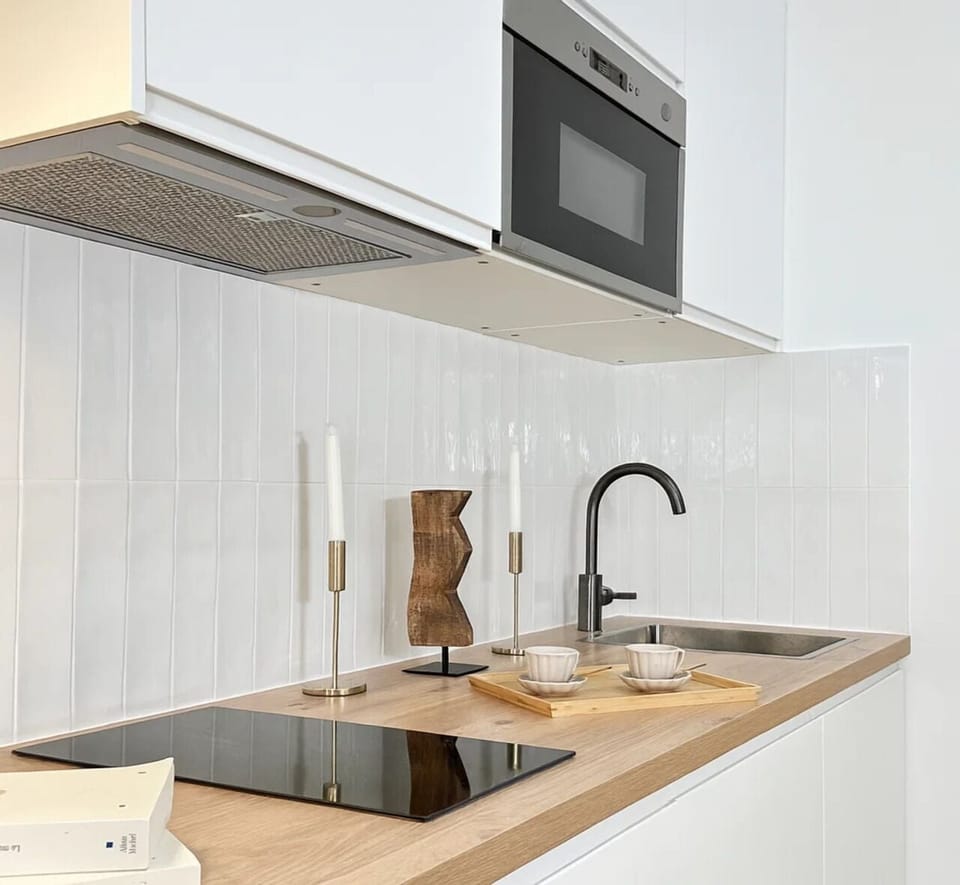 Comfort Studio, Courtyard View | Private kitchen | Espresso maker, electric kettle