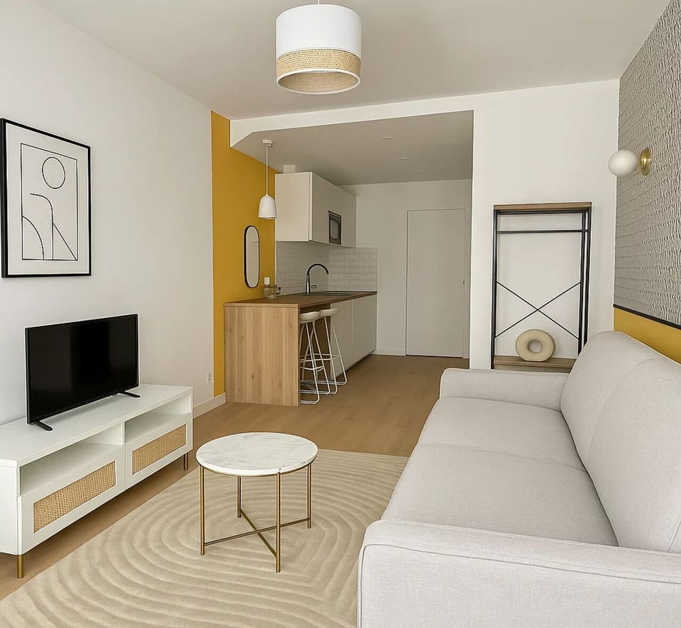 Comfort Studio, Courtyard View | Living area | 80-cm Smart TV with digital channels