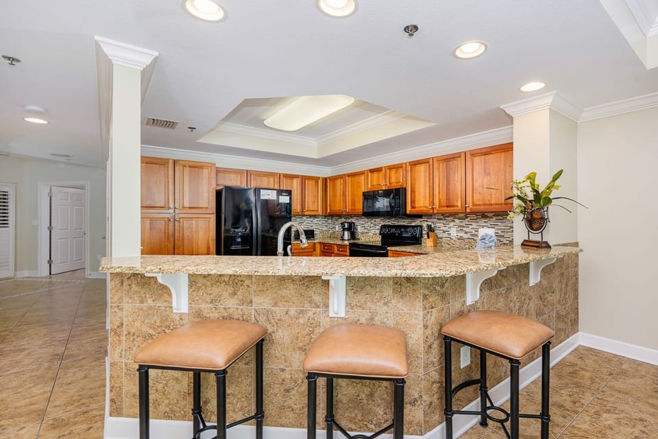Condo, 2 Bedrooms | Private kitchen | Coffee/tea maker, fridge, oven